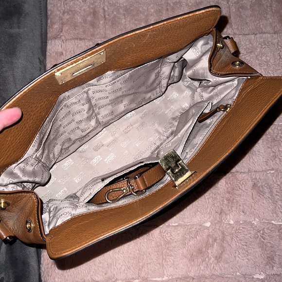 Micheal Kors Astrid Satchel - Picture 4 of 6